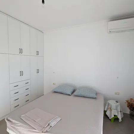 Stella's Apartment